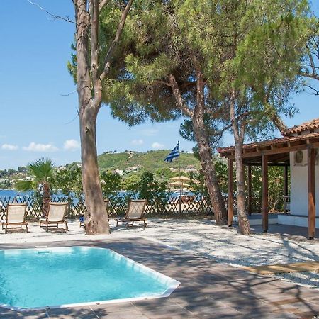 Amouage Boutique Home Koliósz Kültér fotó