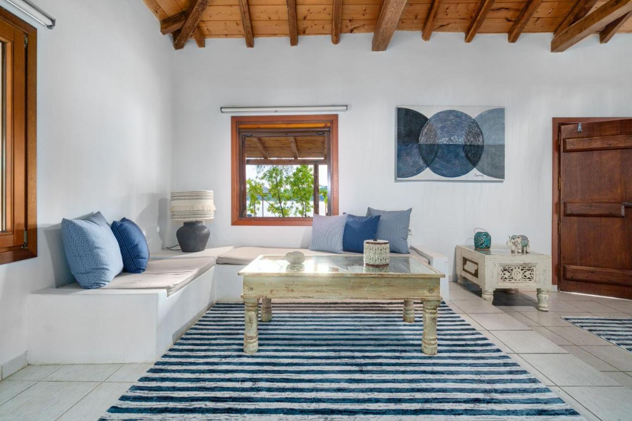 Amouage Boutique Home Koliósz Kültér fotó